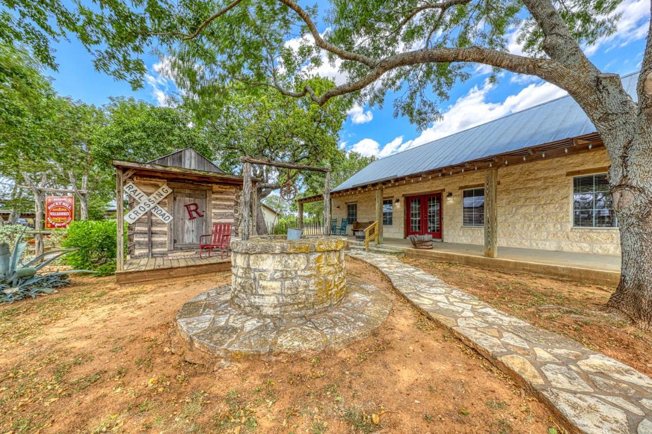 Historic Rocky Hill Apartment Fredericksburg Exterior photo